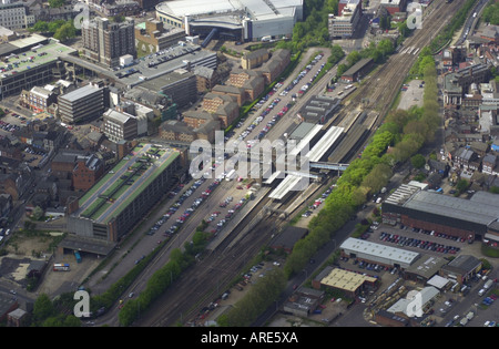 Luftaufnahme von Luton Bahnhof UK Stockfoto