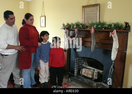 Newport News Virginia, Endview Plantation, Schlafzimmer Weihnachten Produkt Produkte Display Verkauf, Markt, Währung, Geld, Werbung, Ausgaben, spezielle, Strümpfe, fa Stockfoto