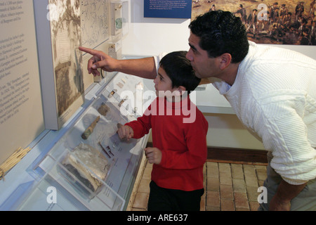 Newport News Virginia,Endview Plantation,Ausstellungssammlung ausstellen,Verkauf Familienfamilien Eltern Eltern Kinder Kinder,Mutter Vater,Visiti Stockfoto