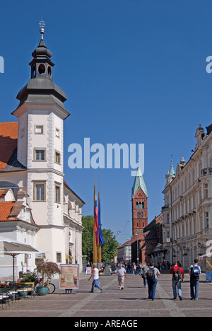 Maribor, Steiermark, Slowenien. Weißer Turm der Burg und Regionalmuseum Stockfoto