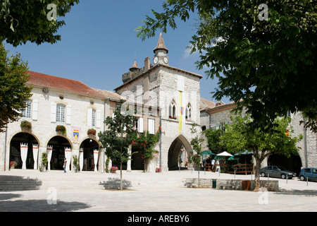 Village Square, Montflanquin, Süd-west Frankreich Stockfoto