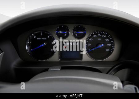 2007 Cadillac Escalade ESV in schwarz - Tacho/Drehzahlmesser Stockfoto