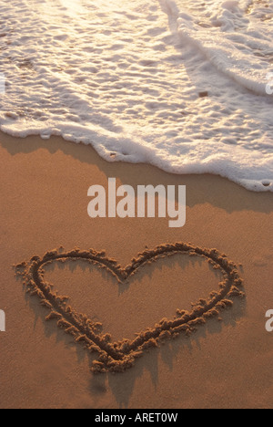 Herz in Sand gezeichnet Stockfoto