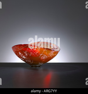 Rot-Orange Glasschale Stockfoto