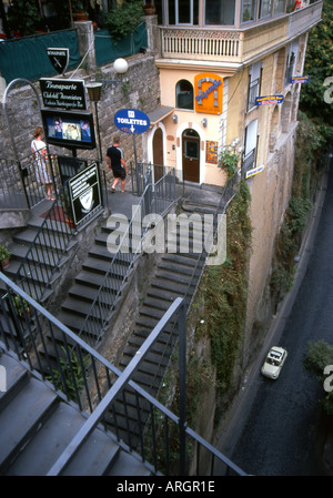 Charakteristischen Blick auf Sorrent Naples Napoli Campania Italien Italienisch Suðurnes Italia Europa Stockfoto