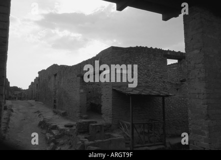 Charakteristische Ansicht von Herculaneum Ruinen Pompei Scavi Naples Napoli Campania Süditalien italienischen Halbinsel Italia Europa Stockfoto