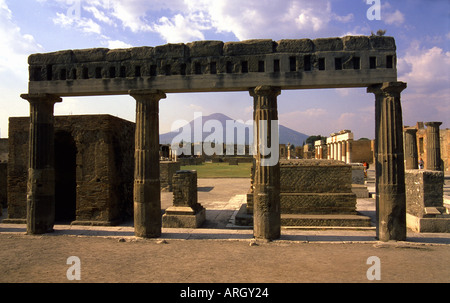 Charakteristische Ansicht von Herculaneum Ruinen Pompei Scavi Naples Napoli Campania Süditalien italienischen Halbinsel Italia Europa Stockfoto