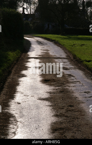 Nasser Fahrbahn Schinken in der Nähe von Berkeley, Gloucestershire, England Stockfoto