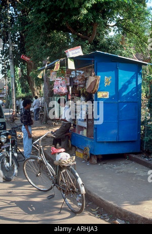 Typische Straße stand in der Hauptstadt Panaji (Panjim), Goa, Indien Stockfoto