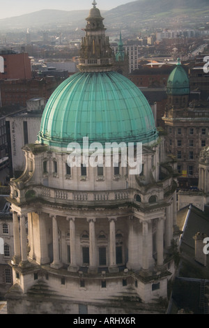 Der Belfast City Hall aus dem Belfast Auge. Stockfoto