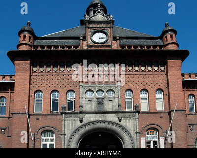 alten ehemaligen Zoll Backsteingebäude an der Hafen Hafen Helsinki Stockfoto