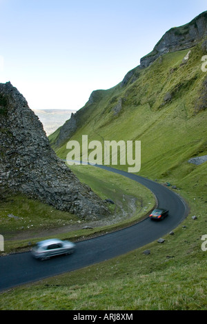 Winnats Pass in der Nähe von Castleton, im Bereich High Peak of The Peak District National Park, Derbyshire, UK Stockfoto