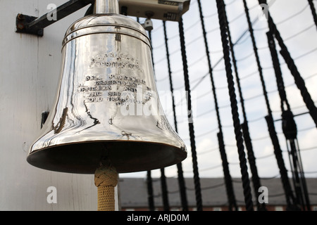 Schiffsglocke auf U.S.S. Constitution. Charlestown Navy Yard, Charlestown, Boston, Massachusetts, Neuengland, USA Stockfoto