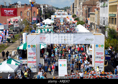 Arts Beats isst Oakland County Stadt Pontiac Michigan MI Sommerfest der Kunst Musik Essen und Gemeinschaft Stockfoto