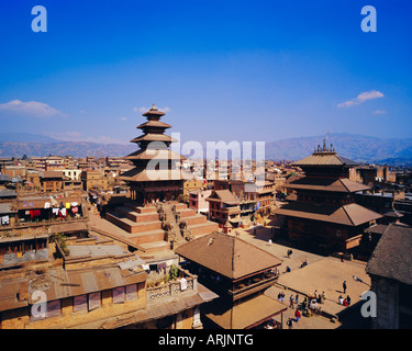 Blick auf Taumadi Tole, Nyatapola buddhistische Tempel, Bhaktapur, Nepal, Asien Stockfoto