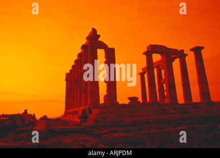 Poseidon-Tempel bei Sonnenuntergang, Kap Sounion, Athen, Griechenland Stockfoto
