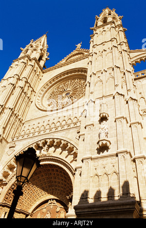 Fassade der Kathedrale von Palma, Palma De Mallorca, Mallorca (Mallorca), Balearen, Spanien, Mittelmeer, Europa Stockfoto