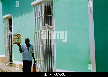 Straße in die Kolonialstadt Trinidad, Sancti Spiritus, Kuba Stockfoto