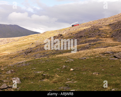 Zahnstange und Ritzel Dampfzug auf Snowdon Mountain Railway, Sommer 2006. Stockfoto