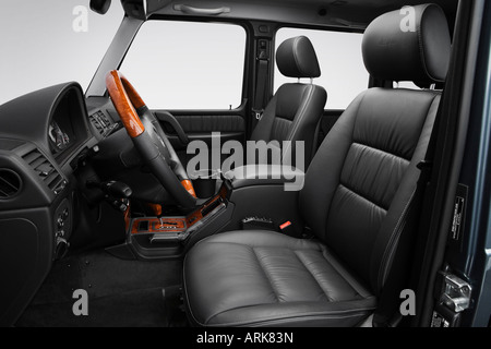 2008 Mercedes-Benz G-Klasse G55 AMG Kompressor grau - vordere Sitze Stockfoto