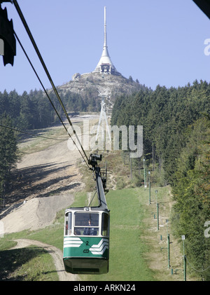 Seilbahn gehen an die Spitze der Jested Mountain (1012m) in Nordböhmen, Tschechien Stockfoto