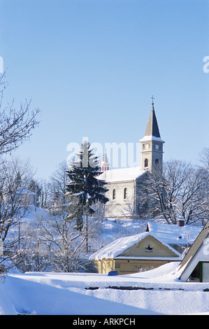 Katholische Kirche im Dorf Luceny nad Nisou, Strecken Bergen, Luceny nad Nisou, Liberecko, Tschechische Republik, Europa Stockfoto