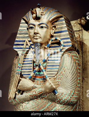 Detail der zweiten mumienförmigen Sarg, aus dem Grab des Pharaos Tutanchamun Stockfoto