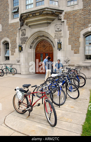 John Cushing Hall of Engineering auf dem Campus der University of Notre Dame in South Bend, Indiana IN Stockfoto