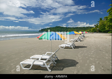 Der erste Strand und den Pazifischen Ozean in Manuel Antonio Costa Rica Stockfoto