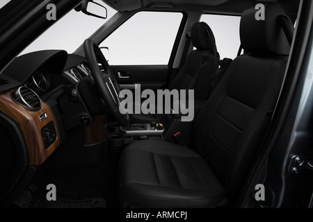 2008 Land Rover LR3 HSE in grau - vordere Sitze Stockfoto