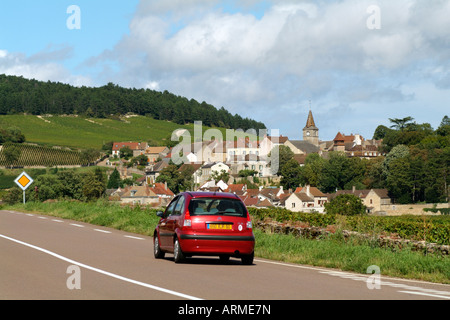 Tour durch Monthelie in der Weinregion Burgund in der Nähe von Beaune, Frankreich Stockfoto