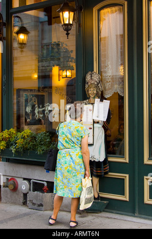 Beliebten Quartier Latin entlang Rue St. Jean, Quebec Stadt, Quebec, Kanada. Stockfoto