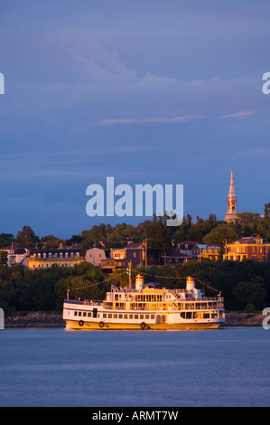 Blick über St. Lawrence River, Levis-Lauzon aus Quebec Stadt, Quebec, Kanada. Stockfoto