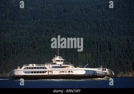 Kootenay Lake Fähre, Osprey zwischen Balfour und Kootenay Bay, British Columbia, Kanada. Stockfoto