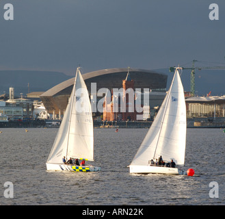 Segel Yachten Cardiff Bay Waterfront Stockfoto