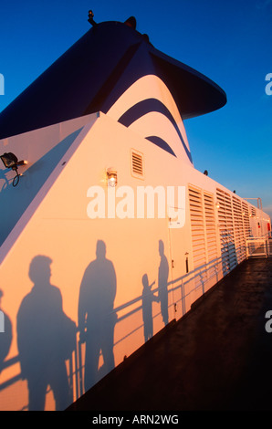 BC Ferry Geist Klasse Schiff, Schatten der Passagiere, Britisch-Kolumbien, Kanada. Stockfoto