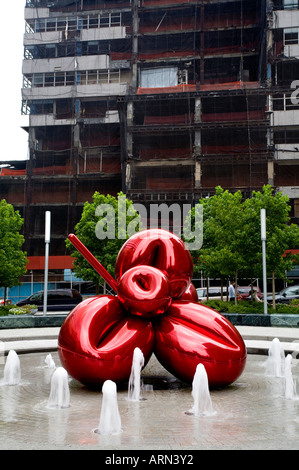 Balloon Flower Bildhauerei an das World Trade Center von Jeff Koons, New York, USA. Stockfoto