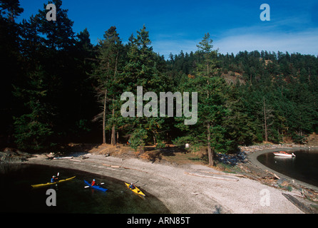 Kajakfahrer, Pender Island, Beaumont Park, Gulf Islands National Park, Britisch-Kolumbien, Kanada. Stockfoto