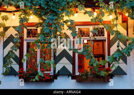 Ein gemütliches Restaurant Old House, Bacharach am Rhein, rheinland-pfalz, Deutschland Stockfoto