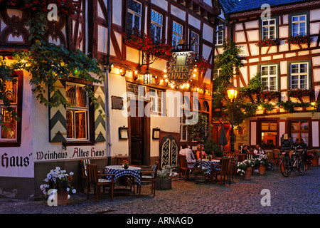 Ein gemütliches Restaurant Old House, Bacharach am Rhein, rheinland-pfalz, Deutschland Stockfoto