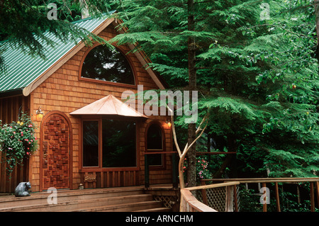 Nimmo Bay Heli Ventures Lodge, Central Coast - Gast-Kabine, Britisch-Kolumbien, Kanada. Stockfoto