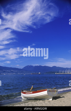 Rettungsschwimmer Boot am Kitsilano Beach, English Bay, Vancouver, Britisch-Kolumbien, Kanada. Stockfoto