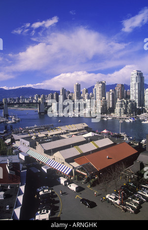 Downtown Vancouver von False Creek, Vancouver, Britisch-Kolumbien, Kanada. Stockfoto