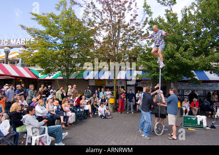 Straßenkünstler auf Granville Island, Vancouver, Britisch-Kolumbien, Kanada. Stockfoto