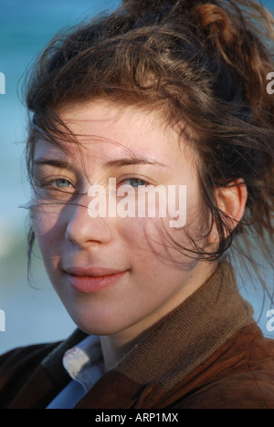 Porträt der jungen Frau, Nuweiba, Sinai-Halbinsel, Ägypten Stockfoto