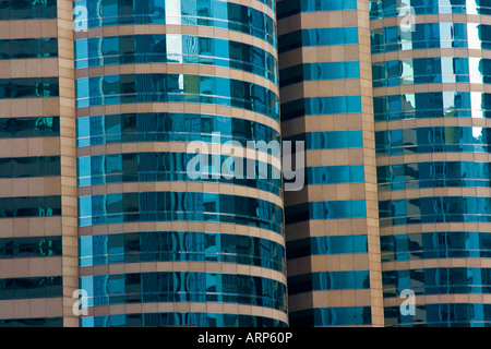 Eins und zwei tauschen quadratische Wolkenkratzer Nahaufnahme Detail, Hong Kong Stockfoto