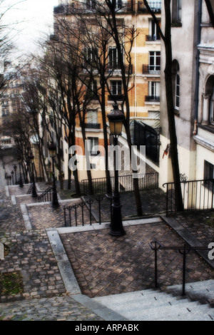 Treppen, die von der Basilika Sacré Coeur in Montmartre Paris Frankreich (Bild verbreitet) Stockfoto