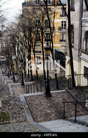 Treppen, die von der Basilika Sacré Coeur in Montmartre Paris Frankreich Stockfoto