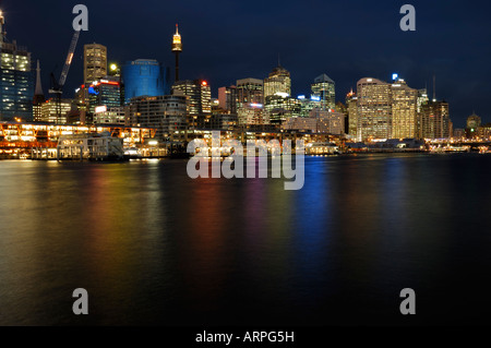 Sydney City nach Sonnenuntergang, Darling Harbour, Sydney, New South Wales, Australien Stockfoto