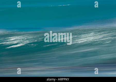 Der Atlantik ist der zweitgrößte Ozean und die negativen Ionen produziert von fallendem Wasser haben positive Auswirkungen auf die Menschen Stockfoto